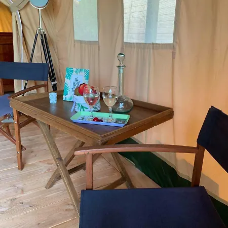 Luxury tent Le De La Boissiere Andillac