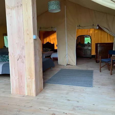 Le De La Boissiere Lüks kamp alanı